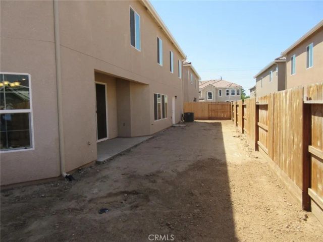 4422 W Langden Drive, Fresno, CA 93722