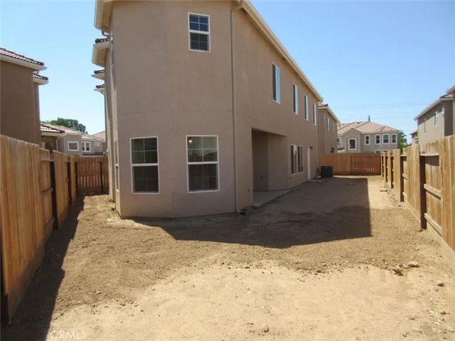 4422 W Langden Drive, Fresno, CA 93722