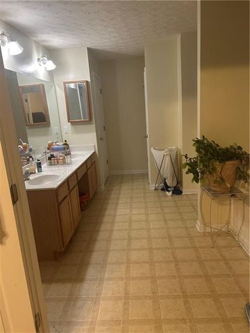 769 Roxholly Lane, Buford, GA 30518