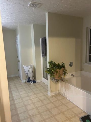 769 Roxholly Lane, Buford, GA 30518