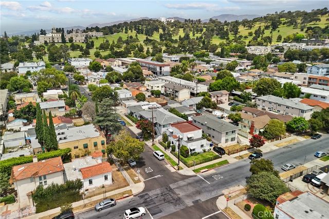 3151 W Avenue 32, Los Angeles, CA 90065