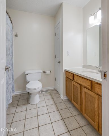 1106 East Heritage Lane, Jonesborough, TN 37659