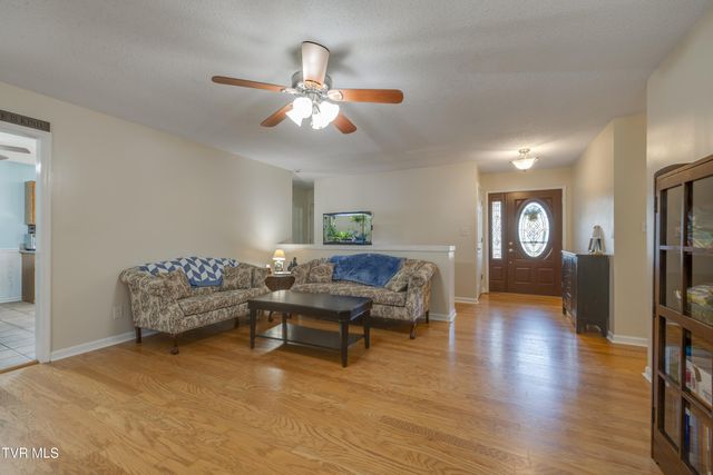 1106 East Heritage Lane, Jonesborough, TN 37659