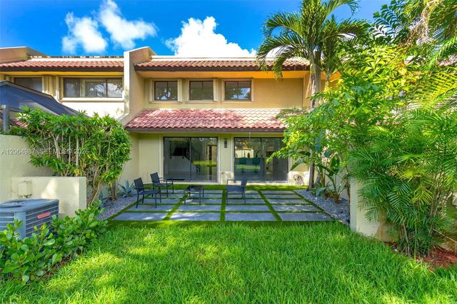 3843 Alcantara Avenue 76B, Doral, FL 33178