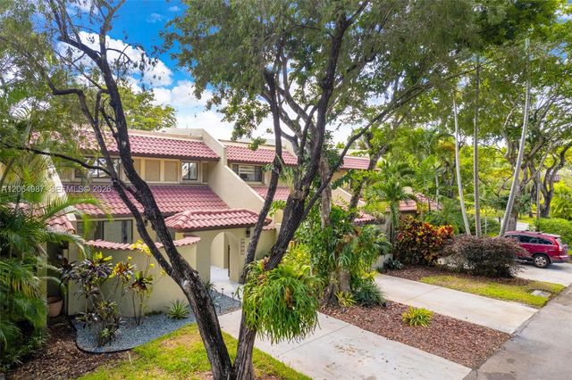 3843 Alcantara Avenue 76B, Doral, FL 33178