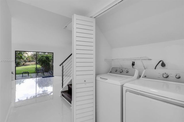 3843 Alcantara Avenue 76B, Doral, FL 33178