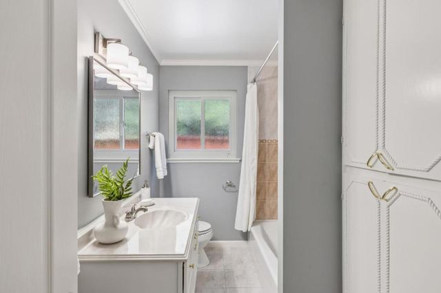 3020 Brittan Avenue, San Carlos, CA 94070
