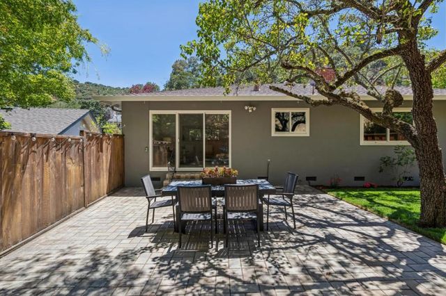 3020 Brittan Avenue, San Carlos, CA 94070