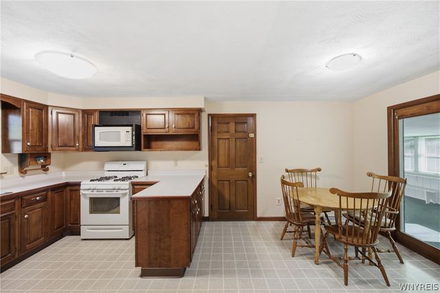 901 Park Avenue, North Tonawanda, NY 14120