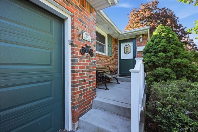 901 Park Avenue, North Tonawanda, NY 14120
