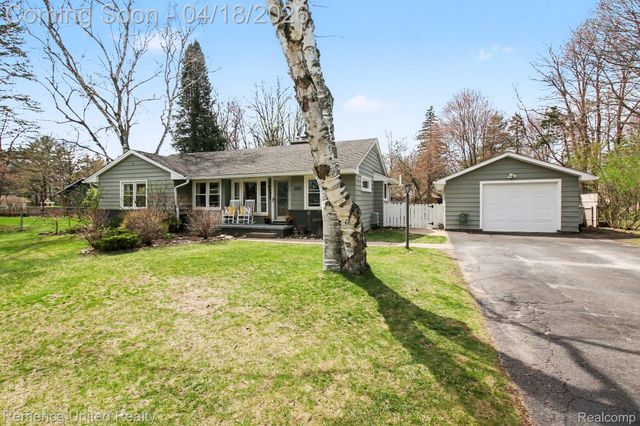 6912 Cheddar Valley Drive, Green Oak Township, MI 48116