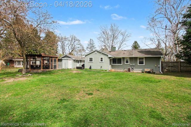 6912 Cheddar Valley Drive, Green Oak Township, MI 48116