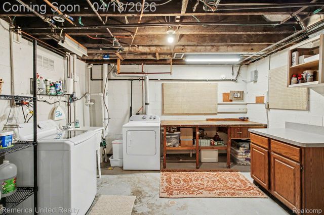 6912 Cheddar Valley Drive, Green Oak Township, MI 48116