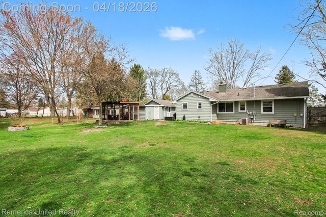 6912 Cheddar Valley Drive, Green Oak Township, MI 48116