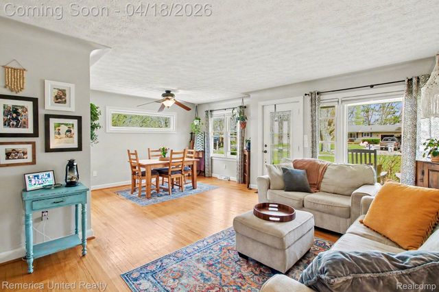 6912 Cheddar Valley Drive, Green Oak Township, MI 48116