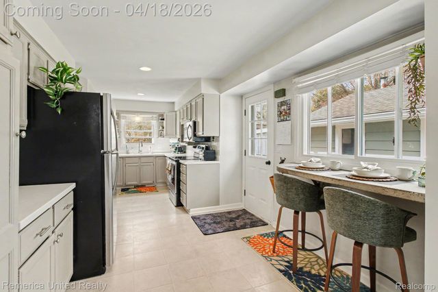 6912 Cheddar Valley Drive, Green Oak Township, MI 48116