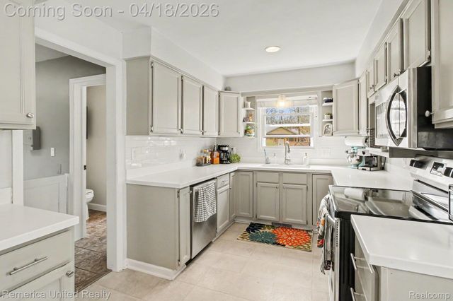 6912 Cheddar Valley Drive, Green Oak Township, MI 48116