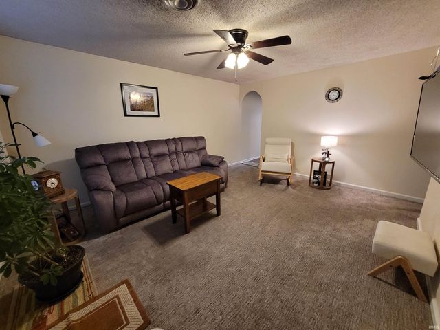 319 Greenleaf Drive, Evansville, IN 47710