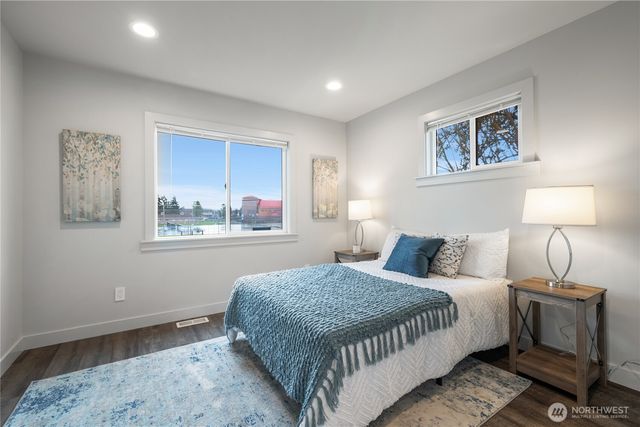 1419 High Avenue, Bremerton, WA 98337