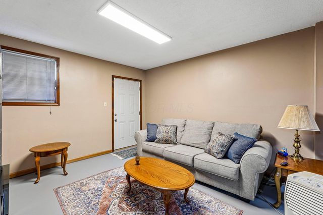 4422 Kauffman Road NW, Carroll, OH 43112