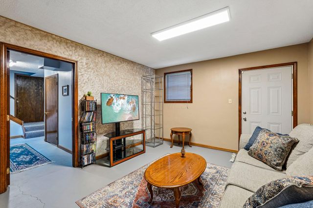 4422 Kauffman Road NW, Carroll, OH 43112