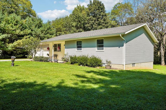 4422 Kauffman Road NW, Carroll, OH 43112