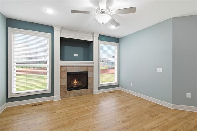 3812 NE 94th Terrace, Kansas City, MO 64156