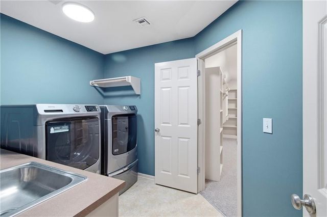 3812 NE 94th Terrace, Kansas City, MO 64156