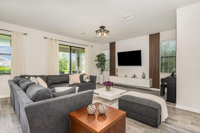 3179 Ribbon Grass Drive, Melbourne, FL 32940