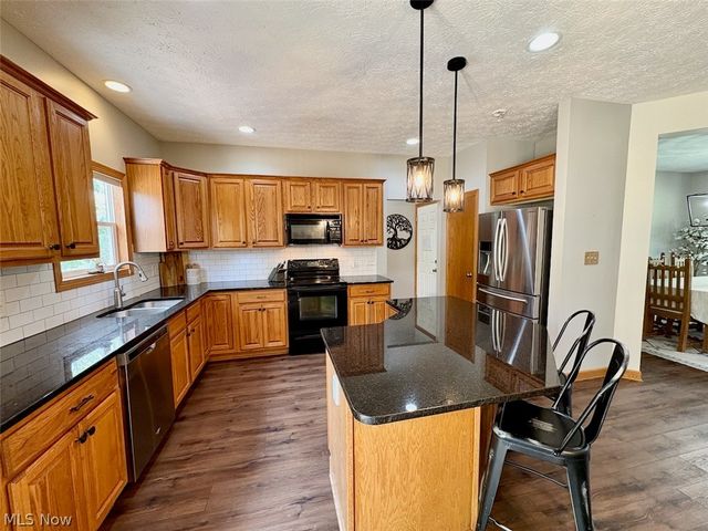 266 Ruby Lane, Streetsboro, OH 44241