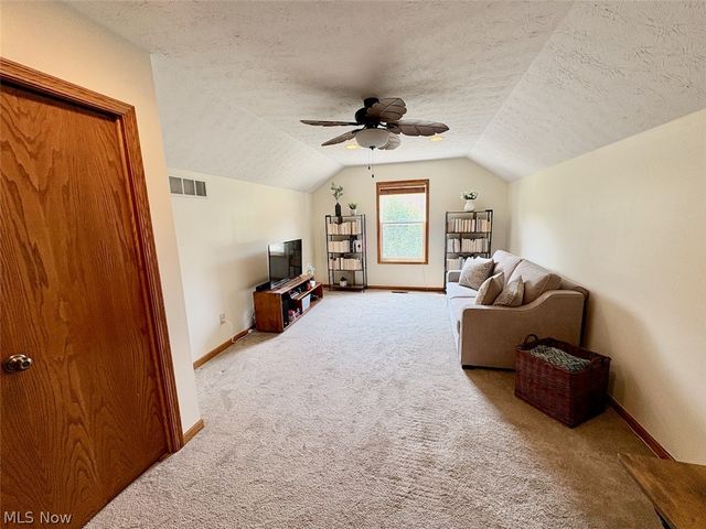 266 Ruby Lane, Streetsboro, OH 44241