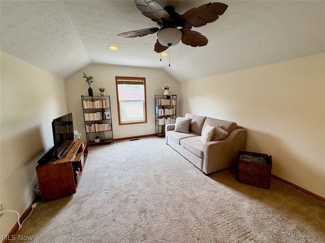 266 Ruby Lane, Streetsboro, OH 44241