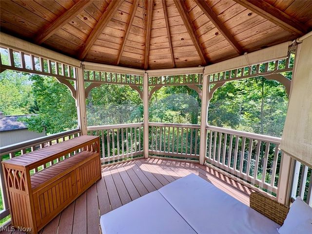 266 Ruby Lane, Streetsboro, OH 44241