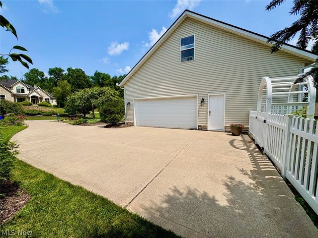 266 Ruby Lane, Streetsboro, OH 44241