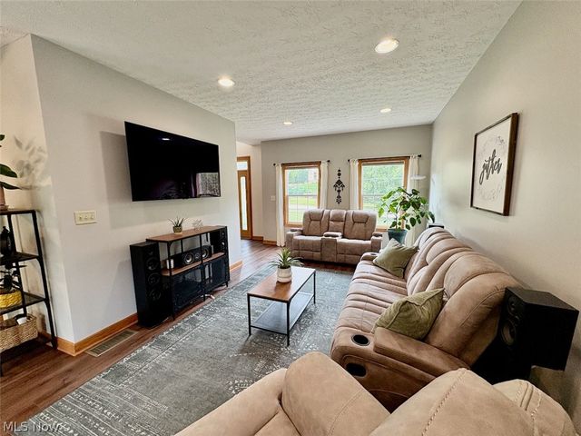 266 Ruby Lane, Streetsboro, OH 44241