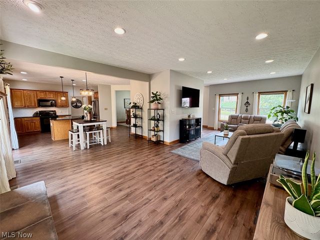266 Ruby Lane, Streetsboro, OH 44241