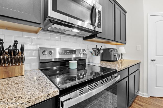 11403 Caswell Springs Way, Louisville, KY 40291