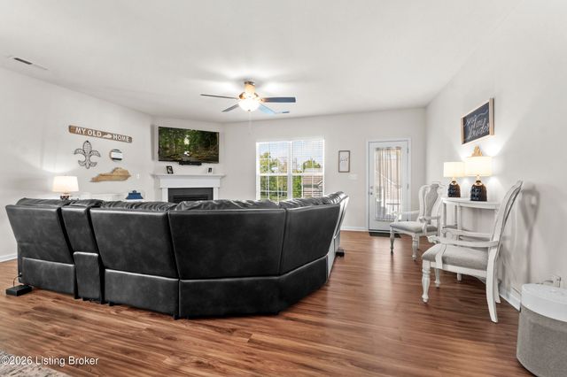 11403 Caswell Springs Way, Louisville, KY 40291