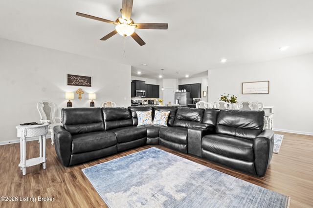 11403 Caswell Springs Way, Louisville, KY 40291