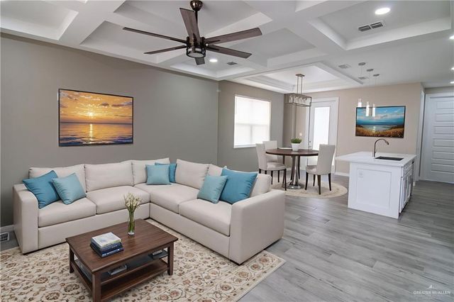 5315 N Crown Point Street, Pharr, TX 78577