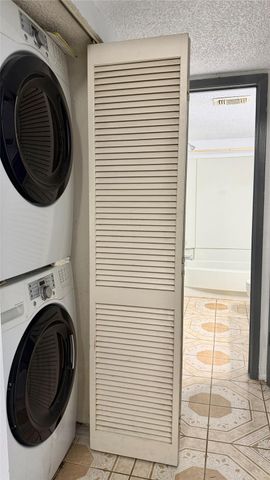 11889 Bobwhite Drive 834, Houston, TX 77035