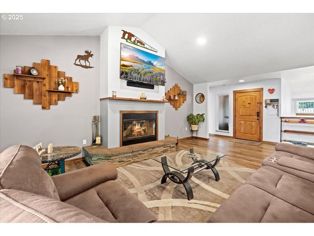 15502 Nw OLD PUMPKIN RIDGE Rd, North Plains, OR 97133