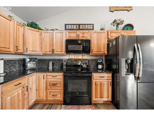 15502 Nw OLD PUMPKIN RIDGE Rd, North Plains, OR 97133