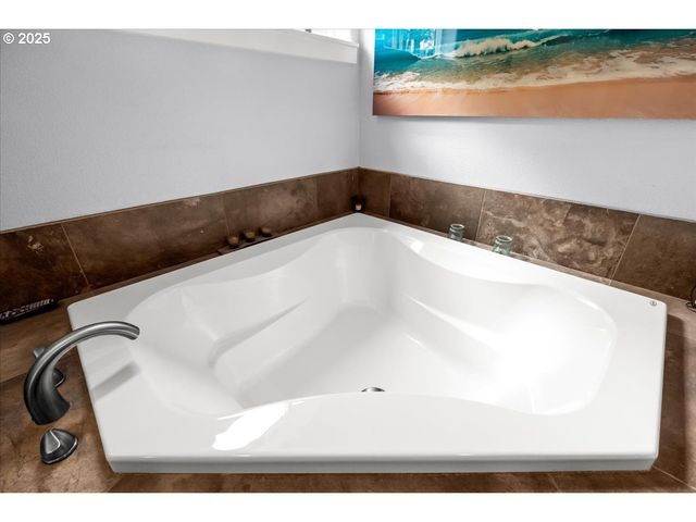 15502 Nw OLD PUMPKIN RIDGE Rd, North Plains, OR 97133