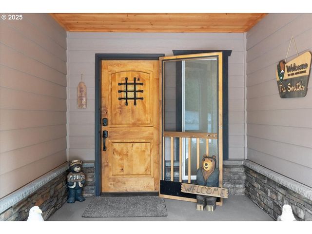 15502 Nw OLD PUMPKIN RIDGE Rd, North Plains, OR 97133