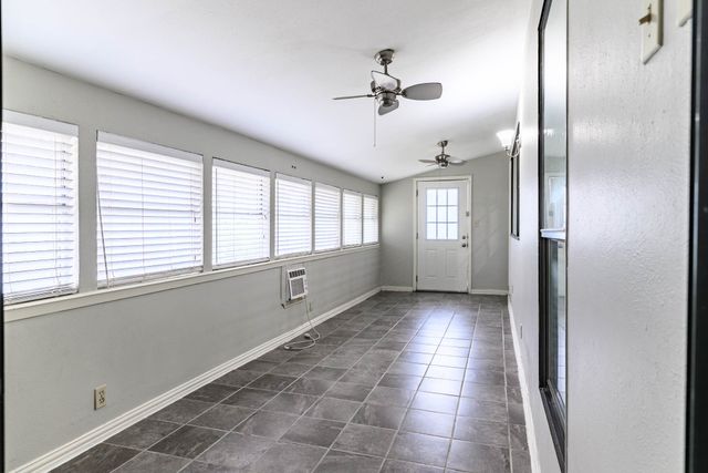 3510 Chamberland Drive, Arlington, TX 76014