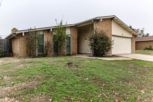3510 Chamberland Drive, Arlington, TX 76014