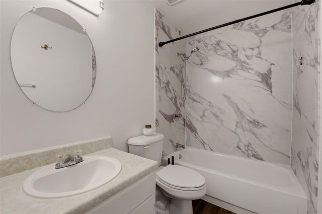 2613 PINE LAKE TERRACE D, Sarasota, FL 34237