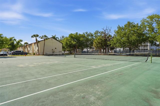 2613 PINE LAKE TERRACE D, Sarasota, FL 34237