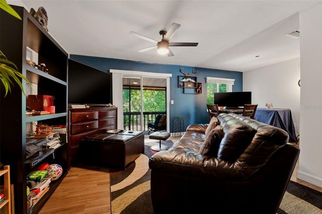 2613 PINE LAKE TERRACE D, Sarasota, FL 34237